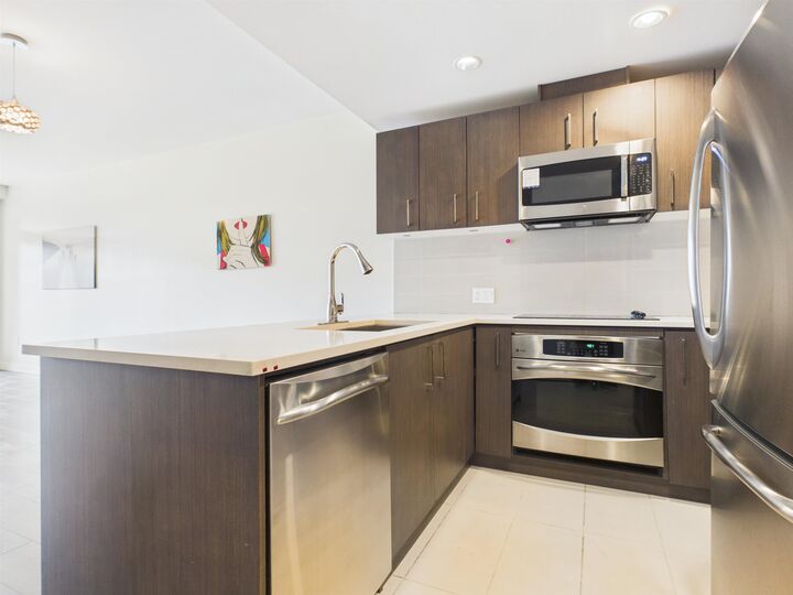 Property Photo: 5983 Gray Avenue 617 BC V6S 0G8