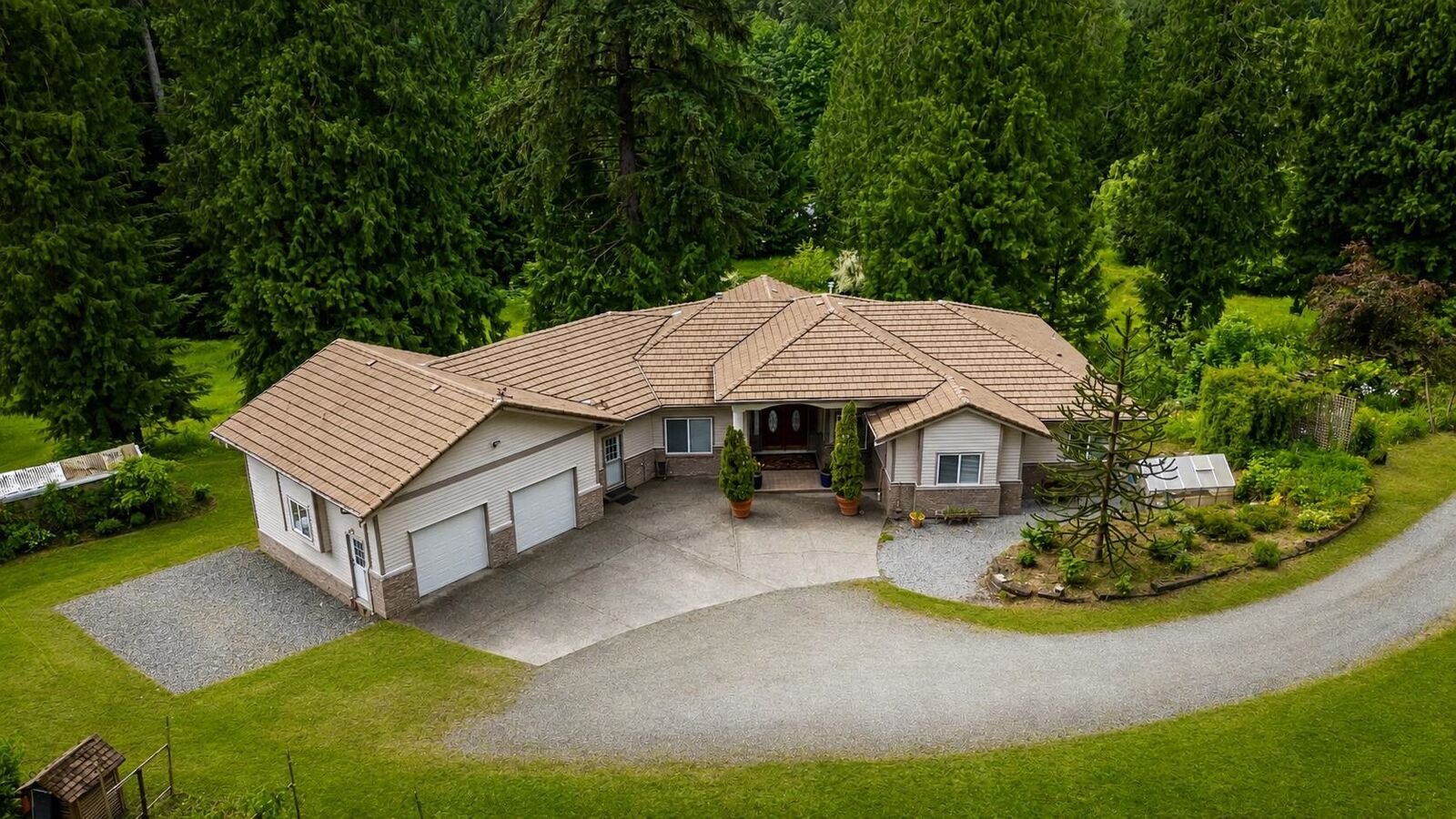 Property Photo: 26350 Trethewey Crescent BC V2W 1A5
