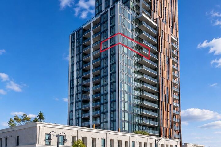 Property Photo:  901 Lougheed Highway 1506  BC V3K 3T3 