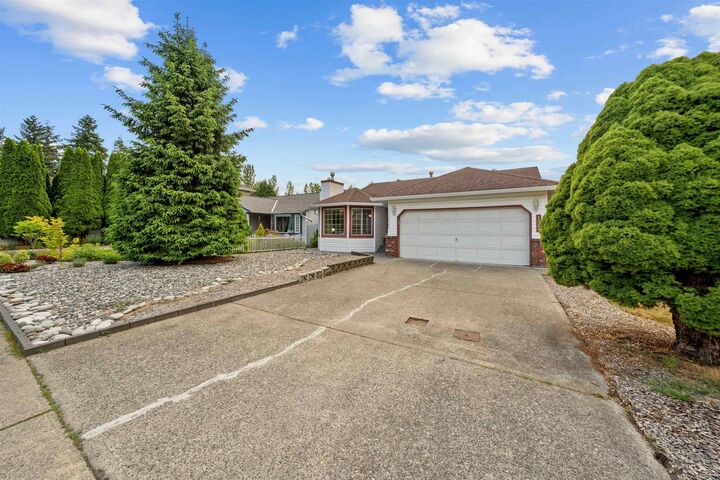Property Photo: 12309 193 Street BC V3Y 2K2