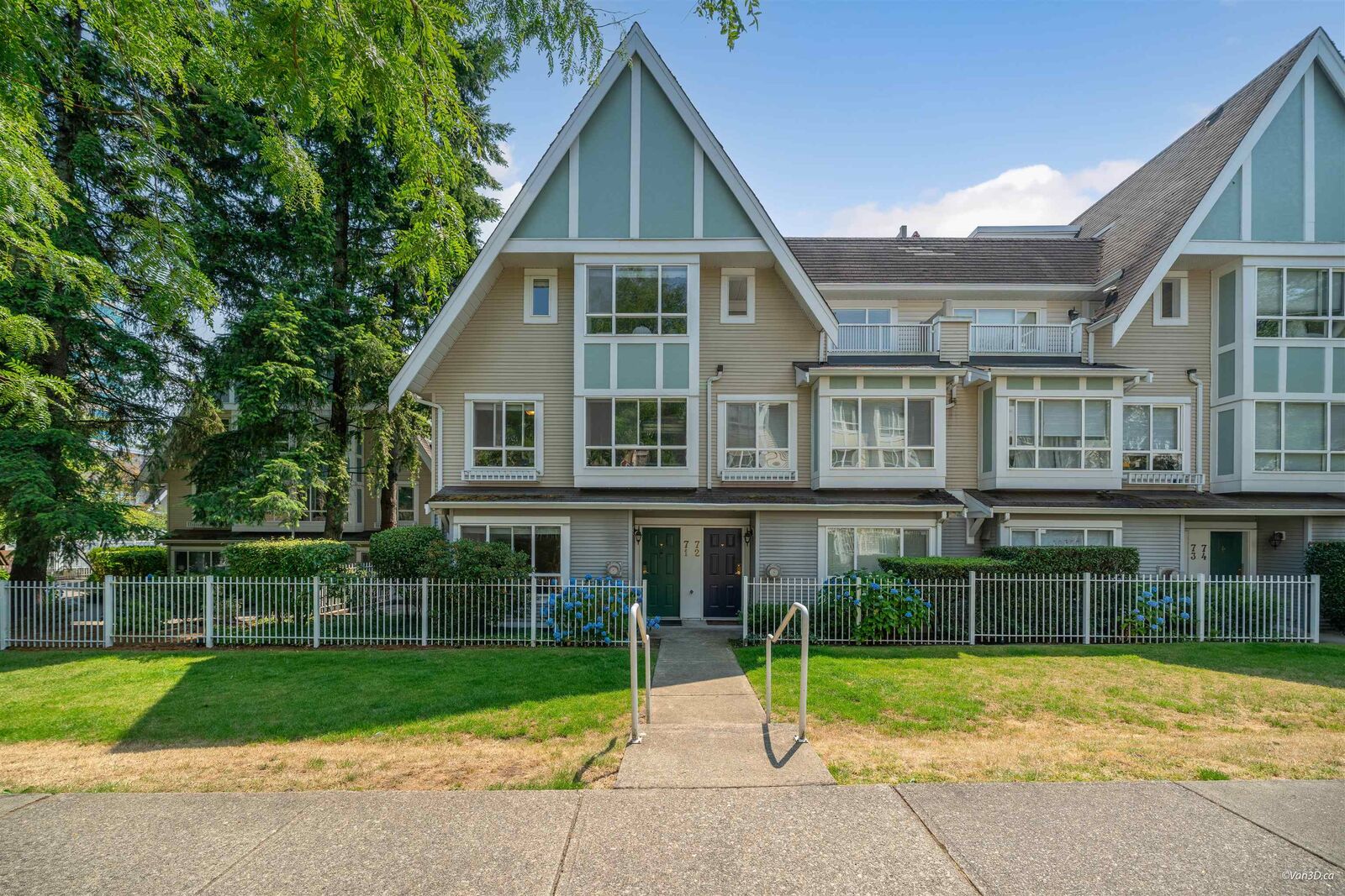 Property Photo: 6588 Southoaks Crescent 71 BC V5E 2K1