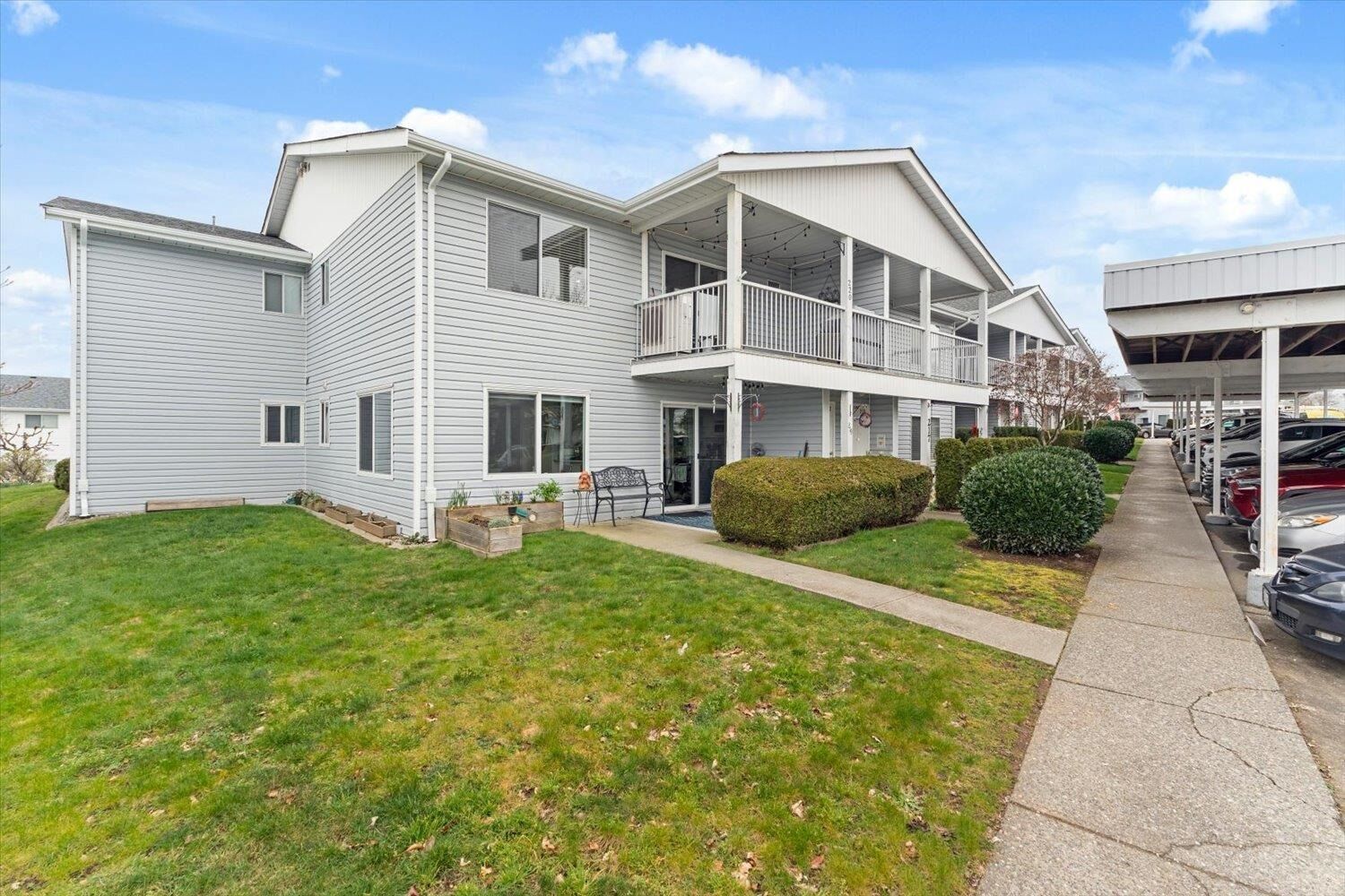 Property Photo: 32691 Garibaldi Drive 220 BC V2T 5T7