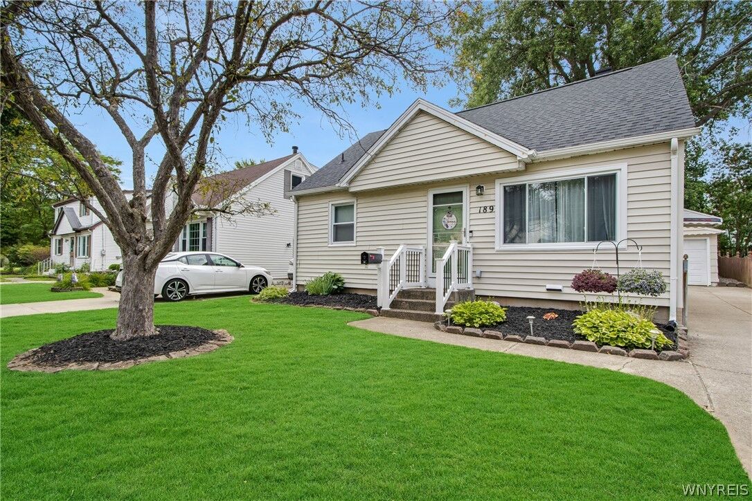 Property Photo:  189 Delray Avenue  NY 14224 