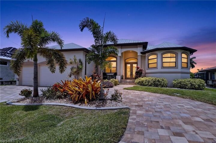 Property Photo: 5346 Malaluka Ct FL 33904