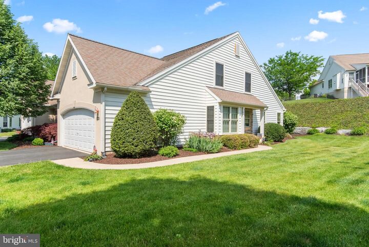 Property Photo: 20 Hardy Court PA 17602
