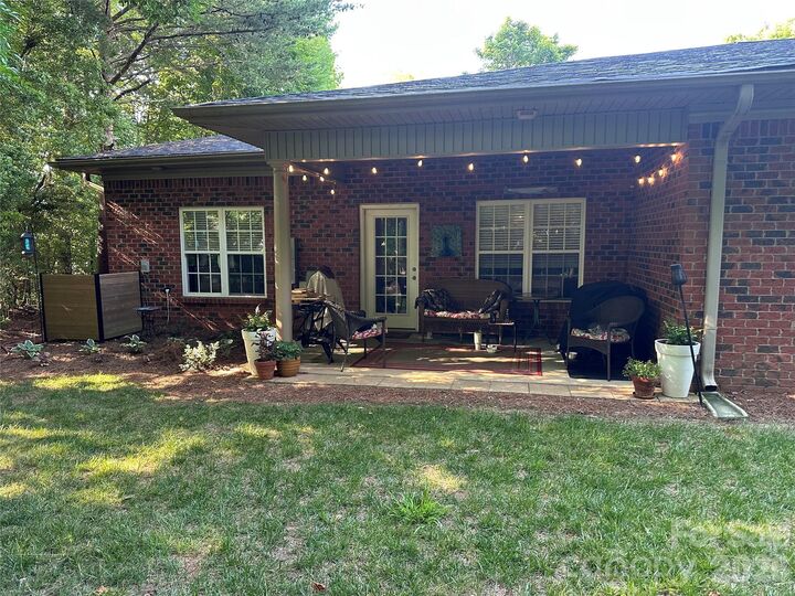 Property Photo:  205 Chickadee Drive  NC 27292 