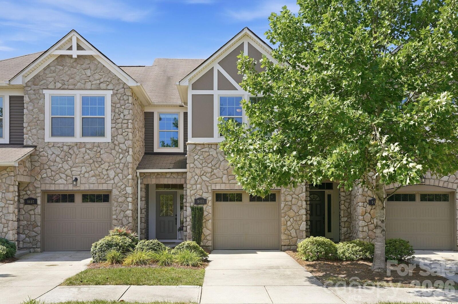 Property Photo:  9411 Glenburn Lane  NC 28278 