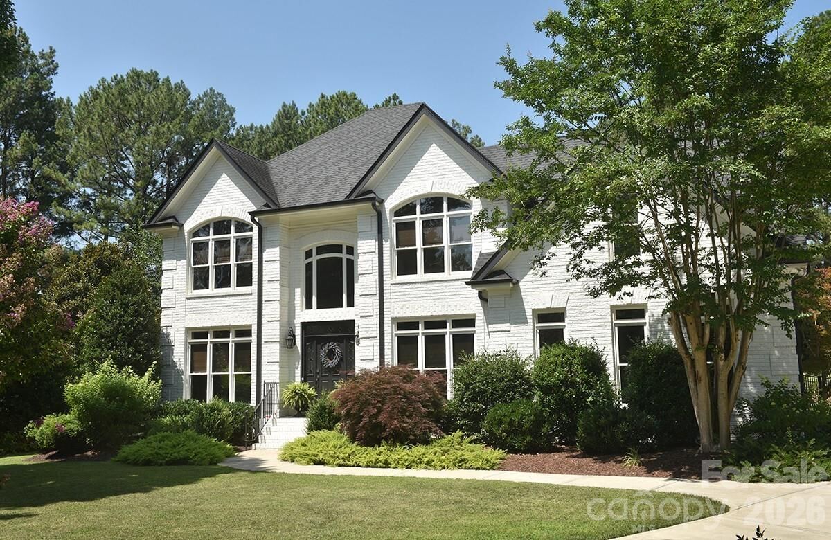 Property Photo: 18719 Cannon Crossing Way NC 28036