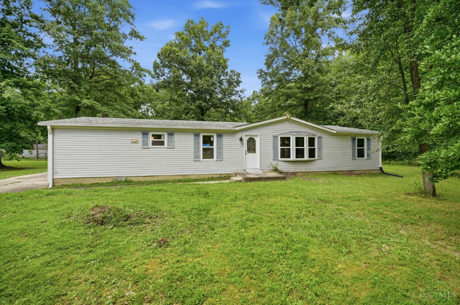 Property Photo:  2873 Lindale Mount Holly Road  OH 45102 