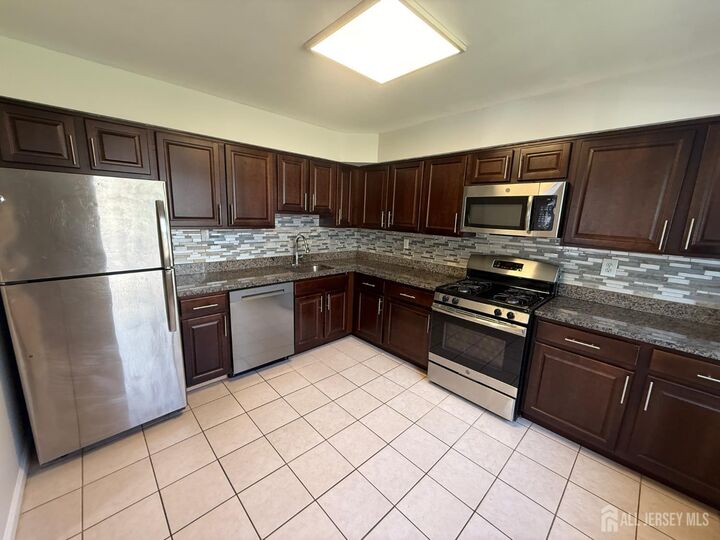 Property Photo: 1502 Edison Glen NJ 08837