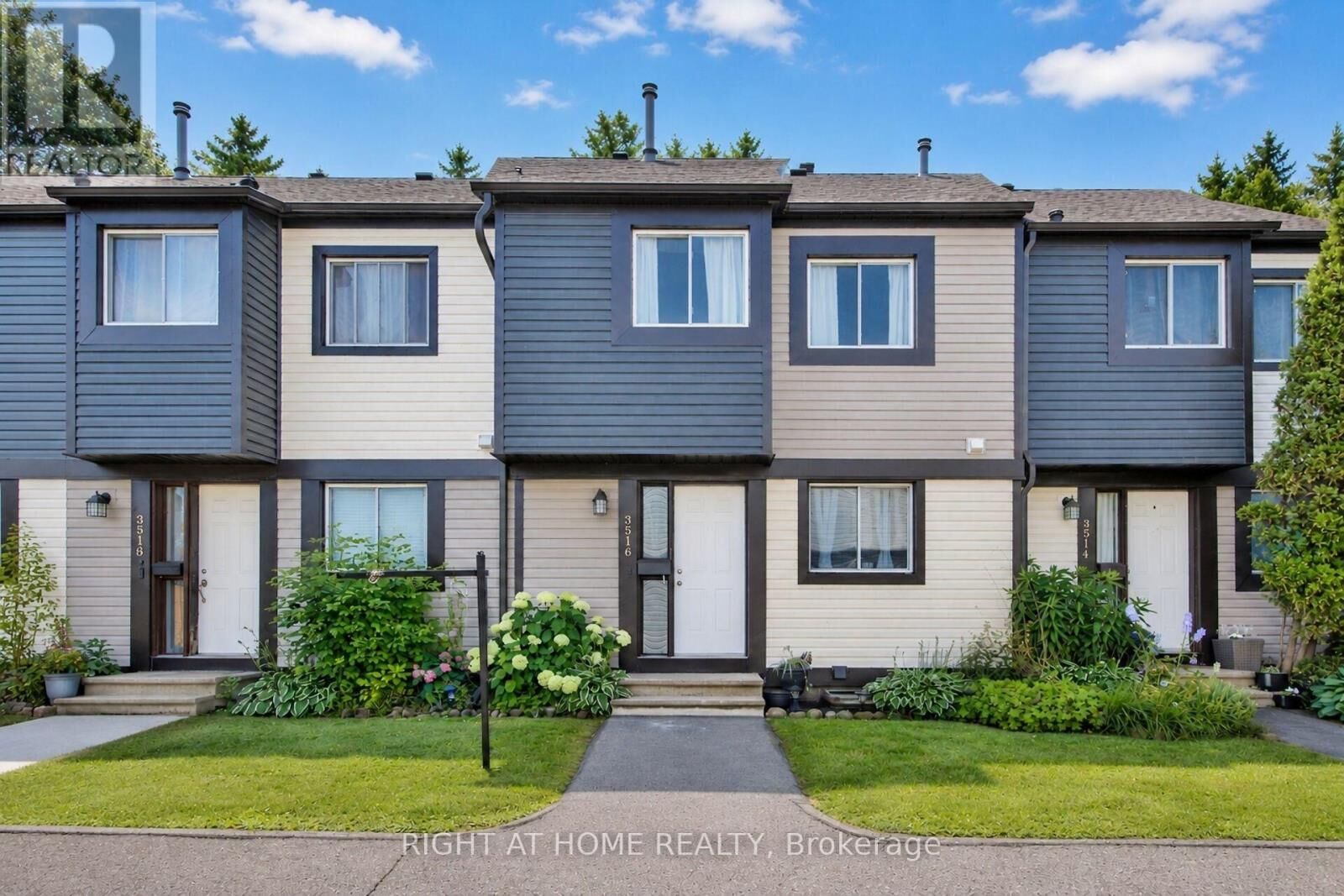 Property Photo: 3516 Aladdin Lane 16 ON K1T 1E2