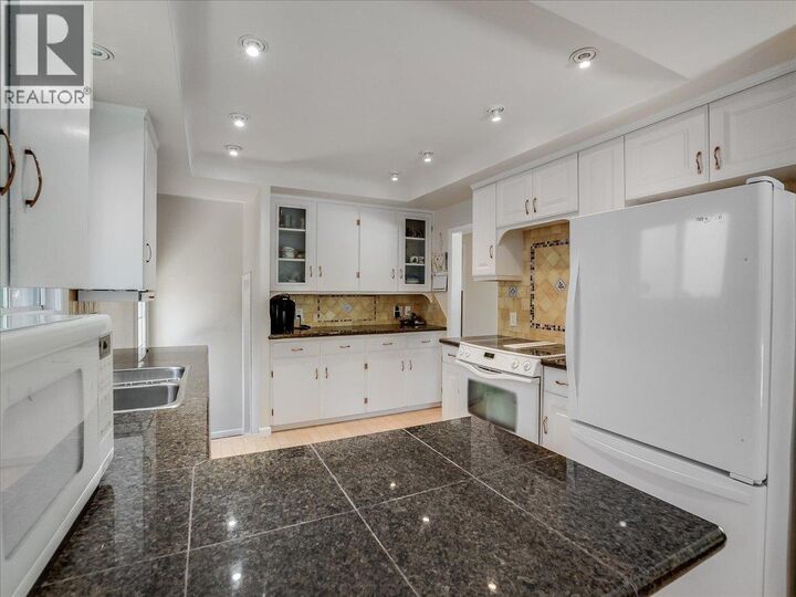 Property Photo:  635 Jacobs Street  BC V1R 2C9 