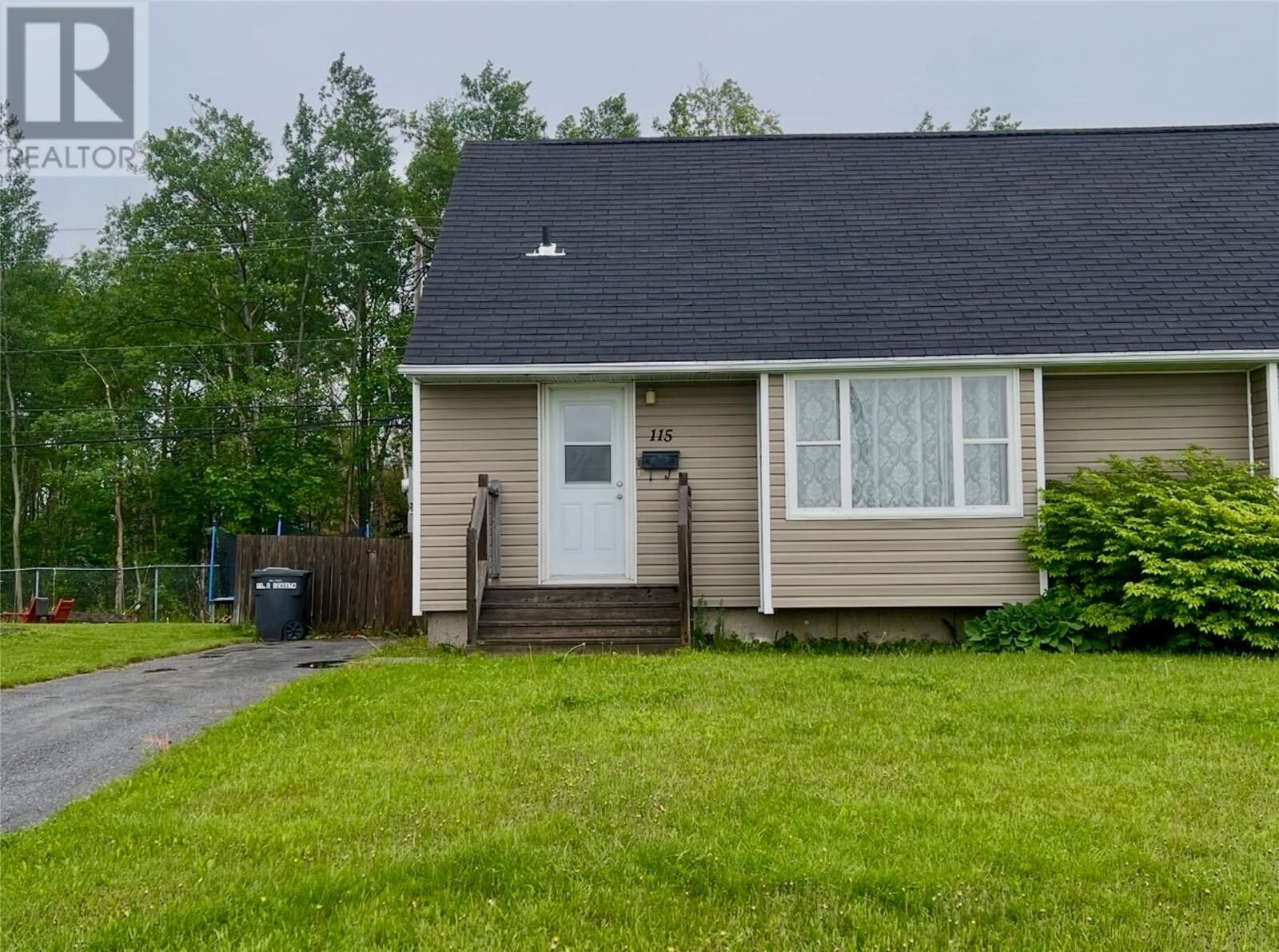 Property Photo:  115 Elizabeth Drive  NL A1V 1G9 