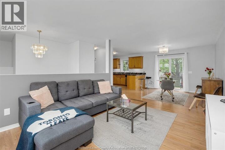 Property Photo:  2225 Longfellow Avenue  ON N9B 3J7 