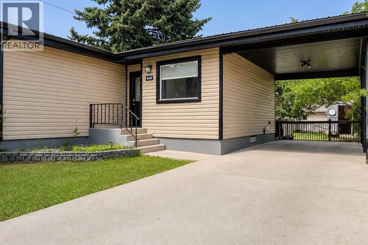Property Photo: 808 2 Avenue West AB T1R 0B6