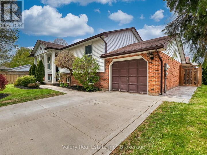 Property Photo: 36 Rochelle Drive ON L2M 6Y9