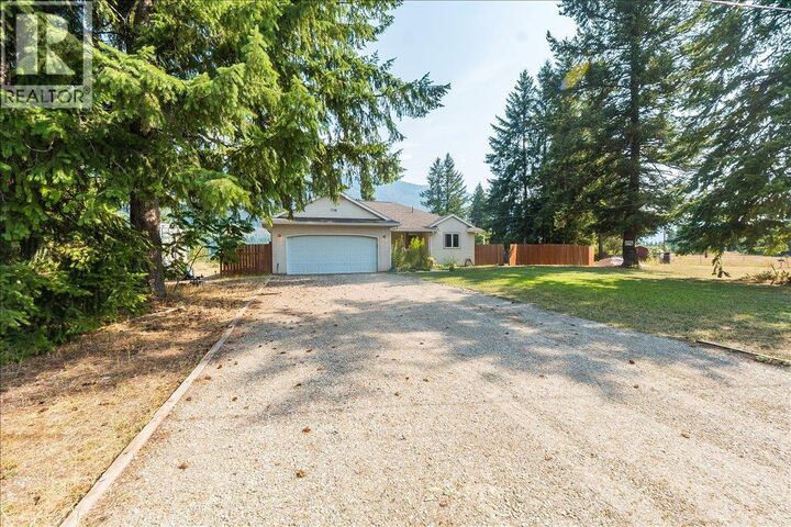 Property Photo: 2706 Jacks Crescent BC V0G 2G1