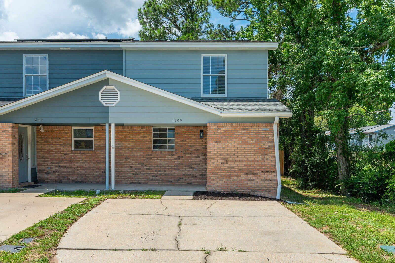 Property Photo:  1800 Whispering Oaks Lane 1  FL 32547 