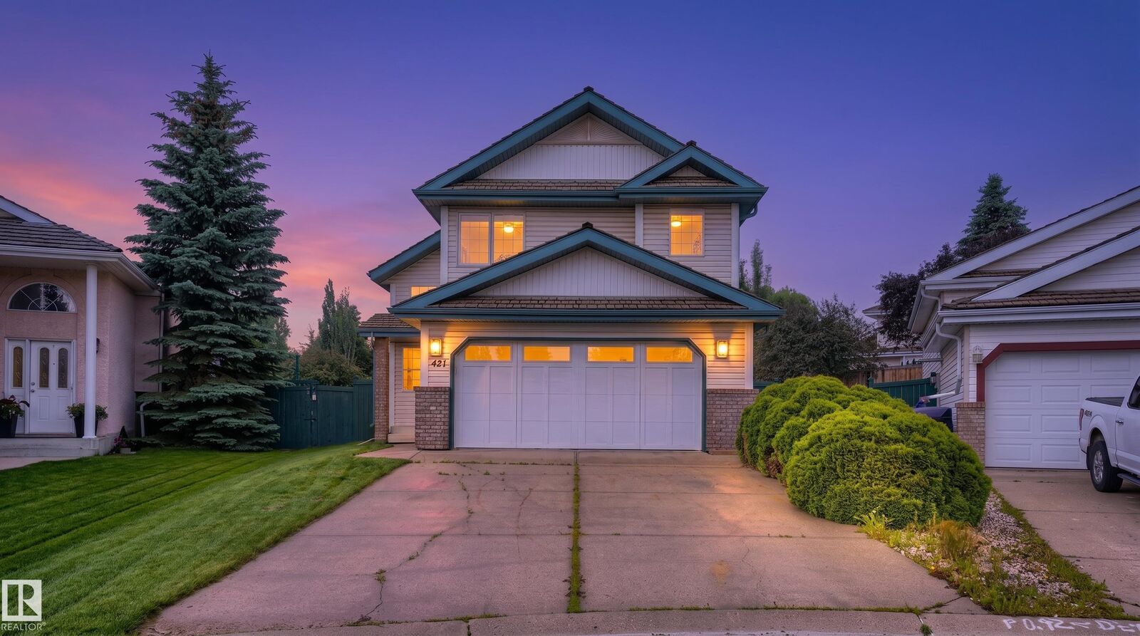 Property Photo:  421 Blackburn Drive SW  AB T6W 1B5 