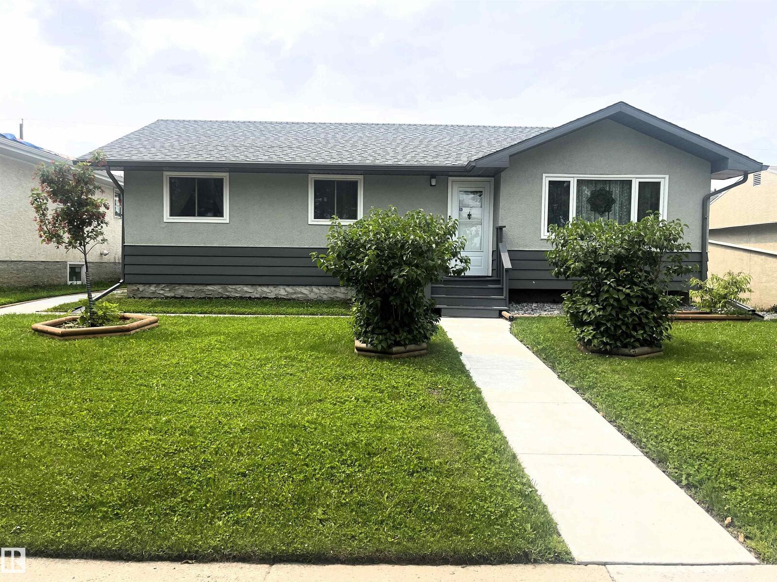 Property Photo: 4812 47 St AB T7A 1H8
