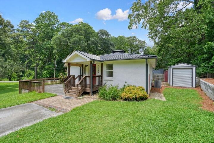Property Photo:  4324 Worth Street NW  GA 30101 