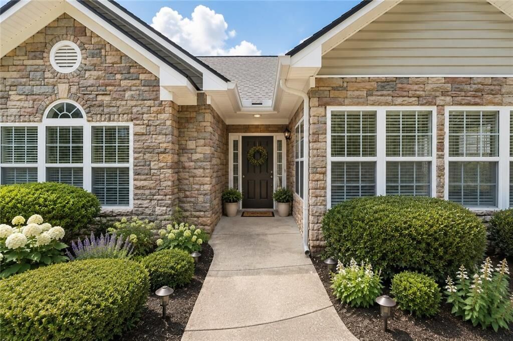 Property Photo: 3708 Villa Springs Circle GA 30127