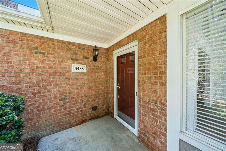 Property Photo: 4488 Orchard Trace GA 30076