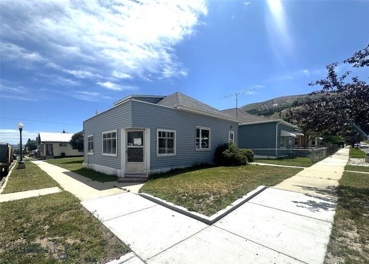 Property Photo:  601 Cherry Street  MT 59711 