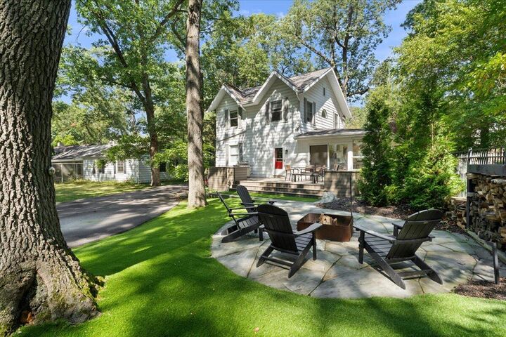 Property Photo:  2913 Roslyn Trail  IN 46360 
