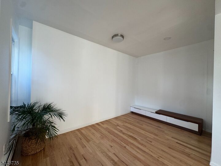 Property Photo:  226 Waverly Pl  NJ 07079 