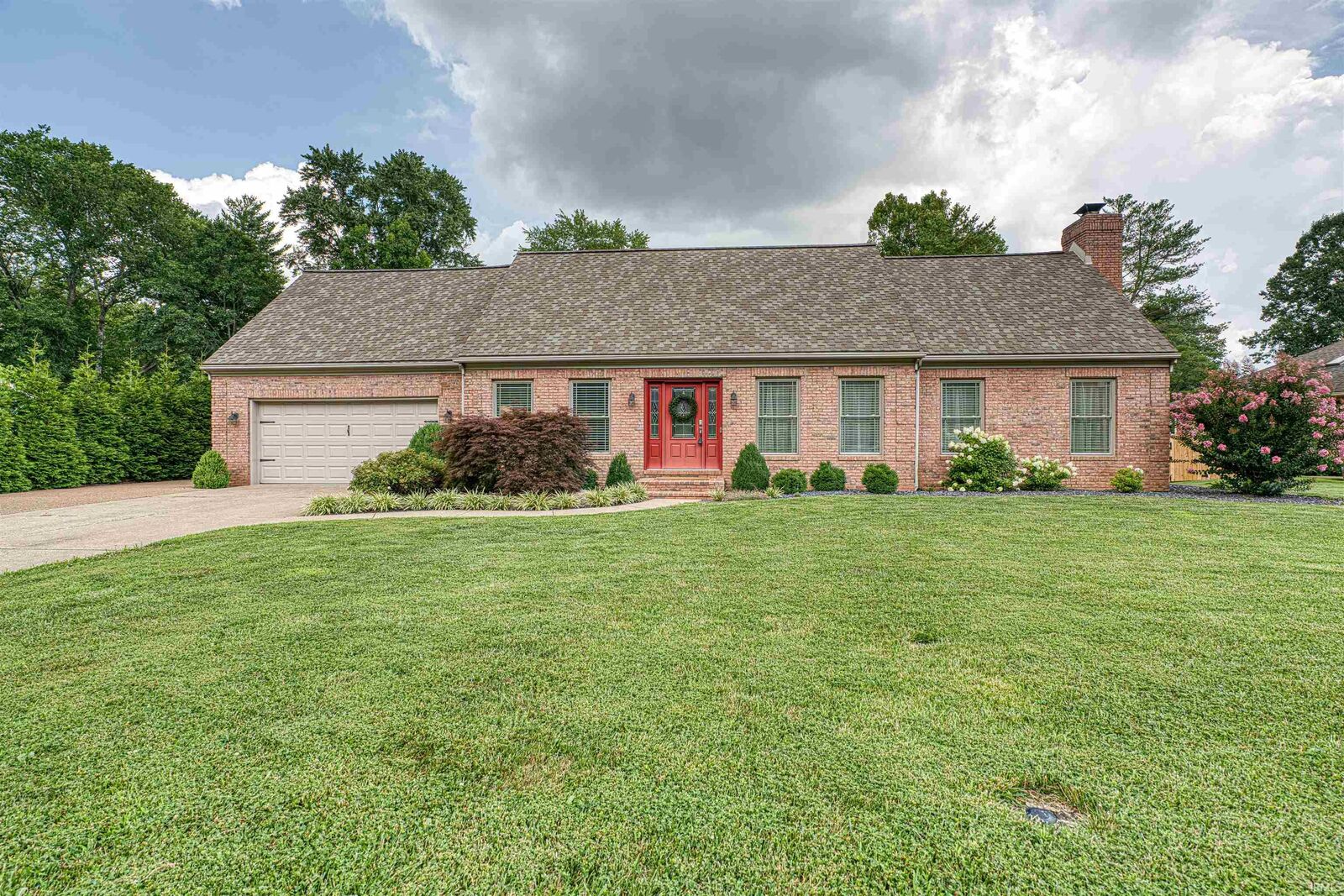 Property Photo: 507 Berry Court IN 47710