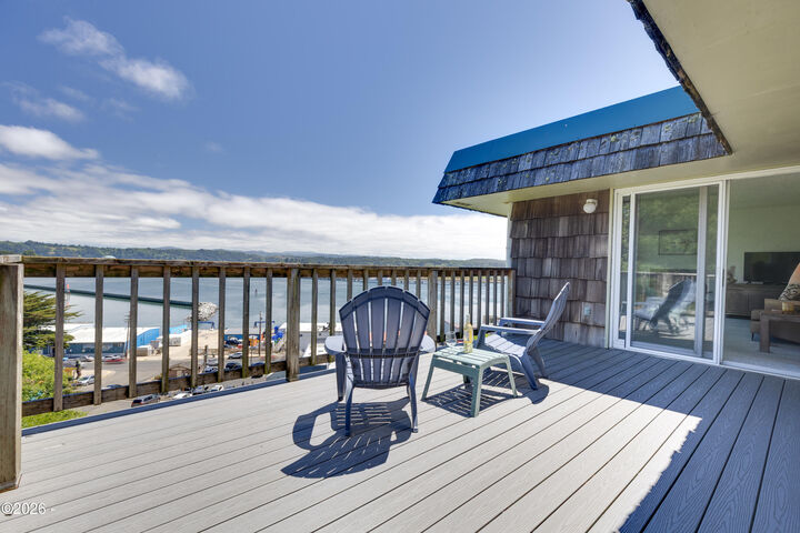 Property Photo:  1212 SW Lee Street #5  OR 97365 
