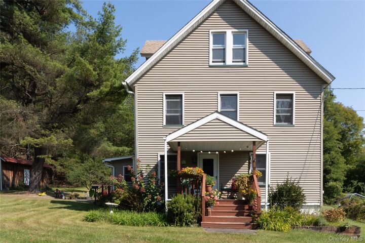 Property Photo:  17 Spring Street  NY 12428 