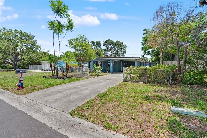 Property Photo:  8042 91st Terrace  FL 33777 