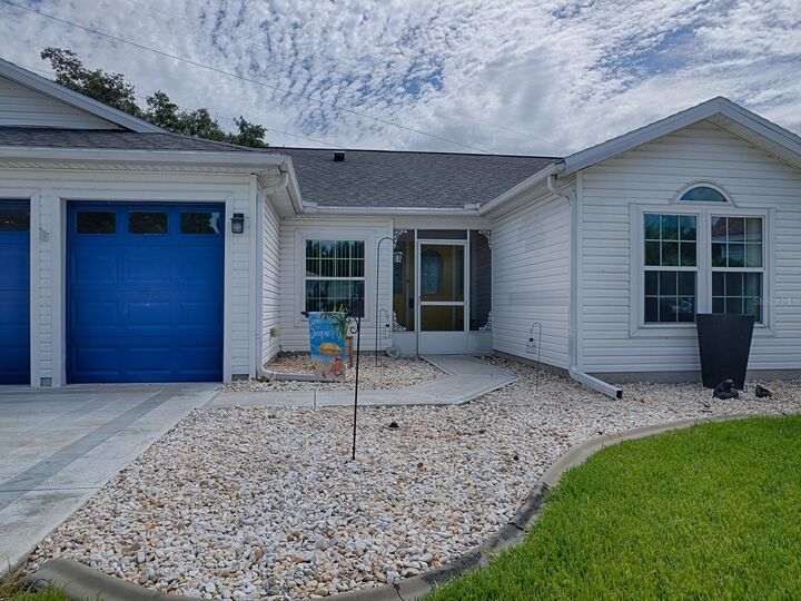 Property Photo:  3851 Manor Oaks Court  FL 34748 