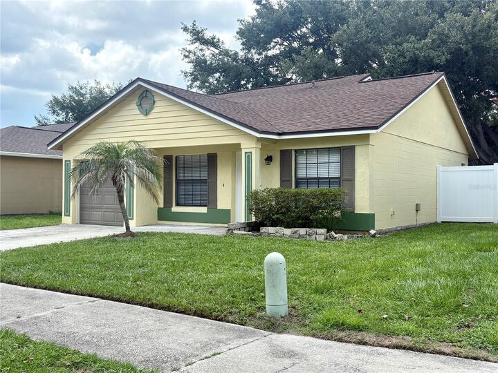 Property Photo: 1021 Alpug Avenue FL 32765