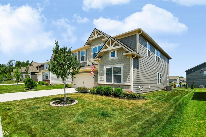 Property Photo: 1096 Sunderland Drive IN 46143