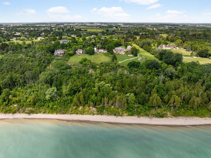 Property Photo:  1270 Lake Shore Rd  WI 53024 