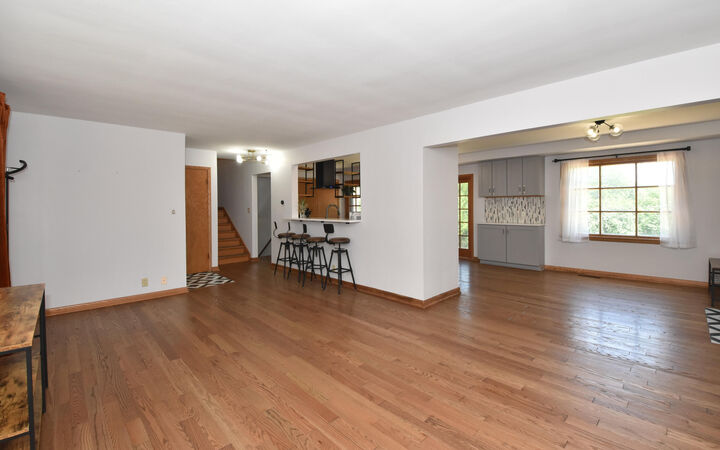 Property Photo:  1840 Alverno Dr  WI 53005 