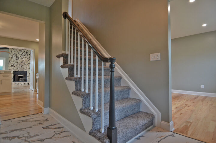 Property Photo:  304 Sequoia Drive  IL 61364 