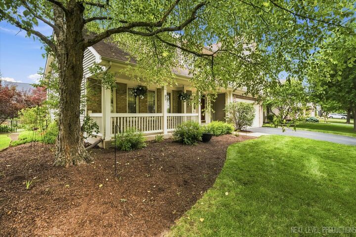 Property Photo: 1360 Farmstead Lane IL 60490