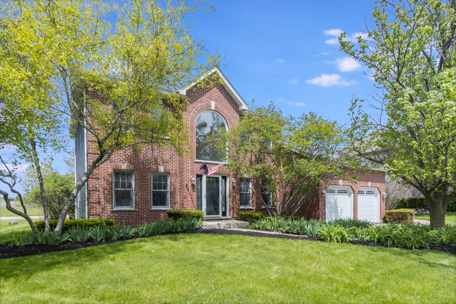 Property Photo:  932 Merrill New Road  IL 60554 
