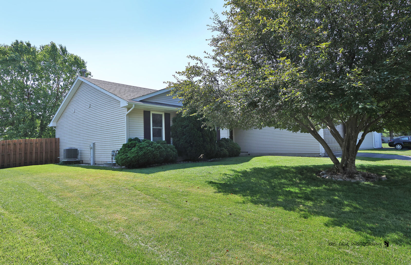 Property Photo: 608 Wimbleton Trail IL 60050