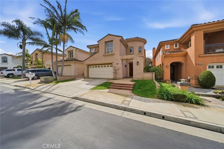 Property Photo:  7124 Forest Glen Drive  CA 92648 