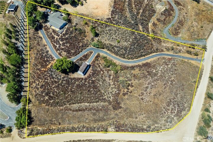 Property Photo:  34881 Los Nogales  CA 92592 