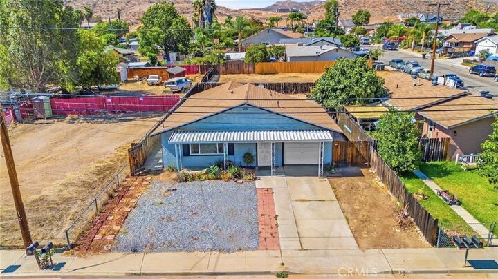 Property Photo: 961 Park CA 92530