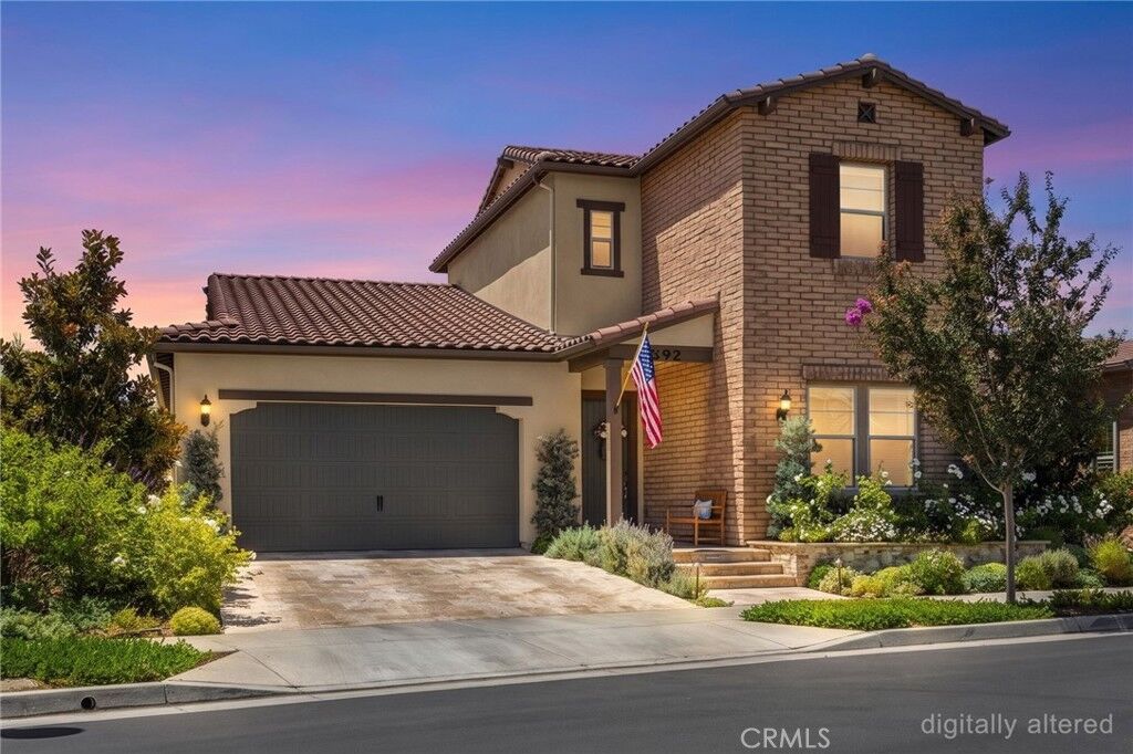 Property Photo: 3692 E Glorietta Place CA 92823