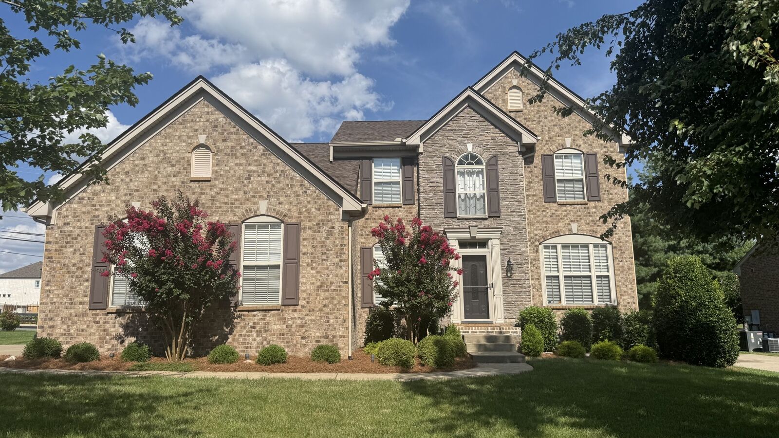 Property Photo: 1023 Avery Trace Cir TN 37075