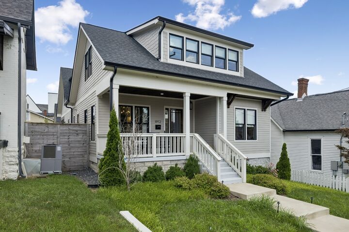 Property Photo: 1012 Lawrence Ave TN 37204