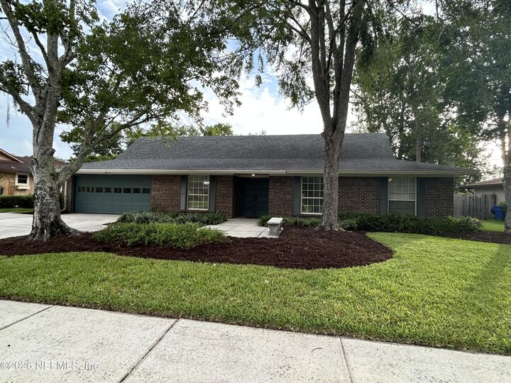 Property Photo:  1607 Sheffield Place  FL 32073 